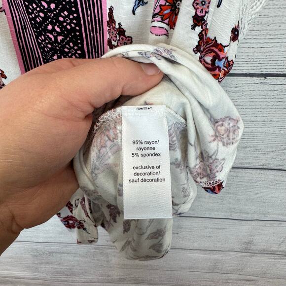 Maurices Plus Size White Floral Pink Sleeveless Lace Trim Summer Top Size 2X - Picture 5 of 7